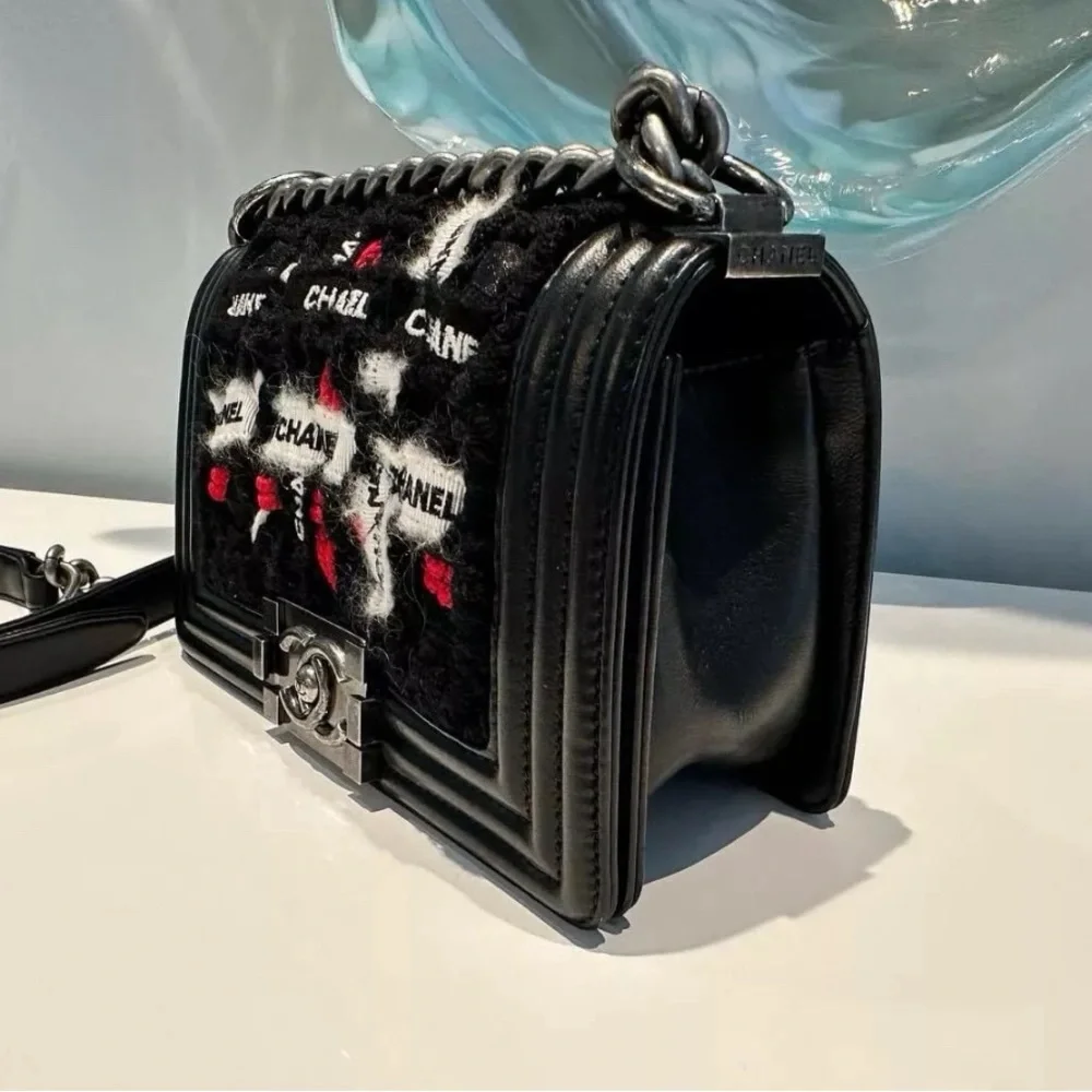 ❤️❤️SOLD❤️❤️Chanel Boy2016 Limited Edition Tweed/Lambskin Leather Crossbody - Picture 6 of 11